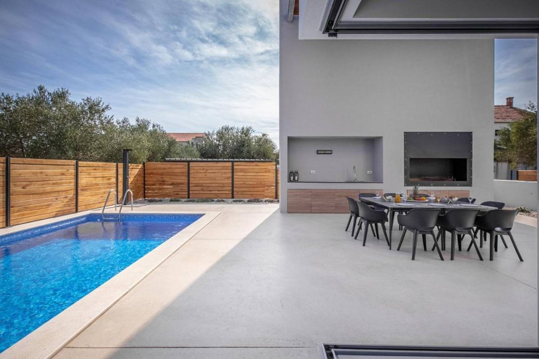Villa in Sveti Filip i Jakov, Zadar County, Croatia 4 - 13812072