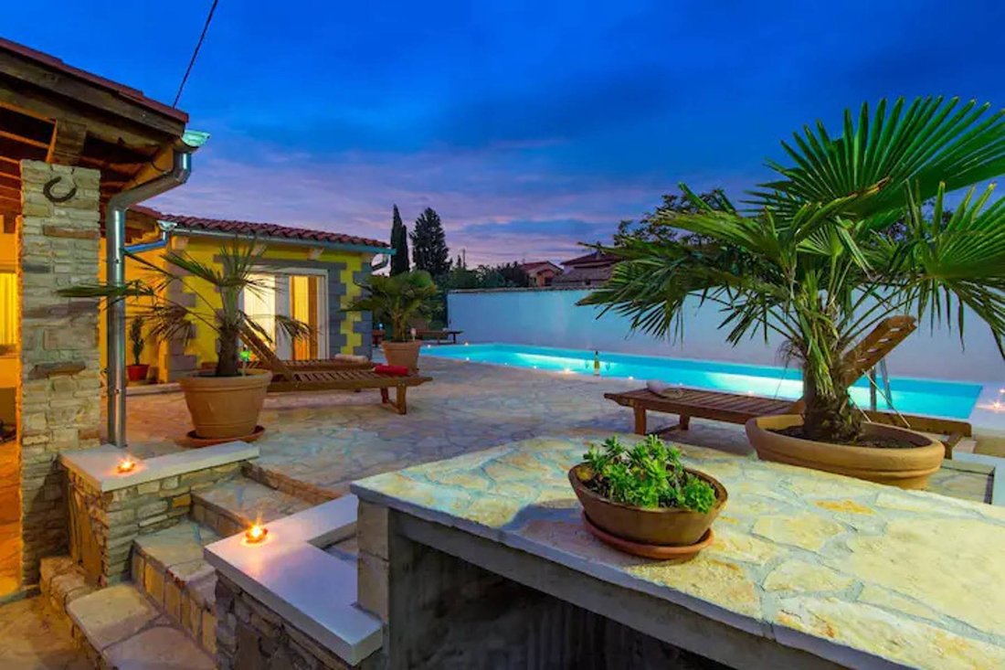 Villa in Grad Pula, Istria County, Croatia 4 - 13810295