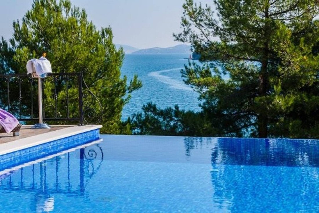 Villa in Split-Dalmatia County, Croatia 4 - 13812406
