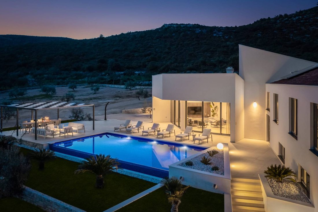 Villa in Marina, Split-Dalmatia County, Croatia 1 - 13809300
