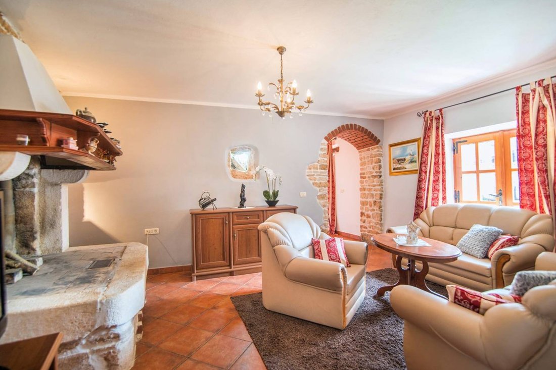 Villa in Pinezici, Istria County, Croatia 2 - 13810850