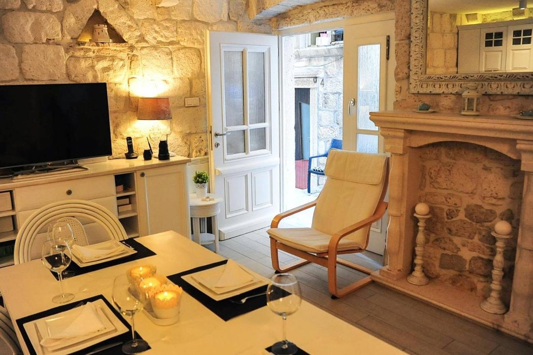Villa in Gradski kotar Stari grad, Korcula, Dubrovnik-Neretva County 3 - 13811718