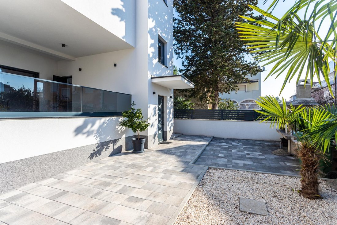 Villa in Srima, Sibenik-Knin County, Croatia 3 - 13808859