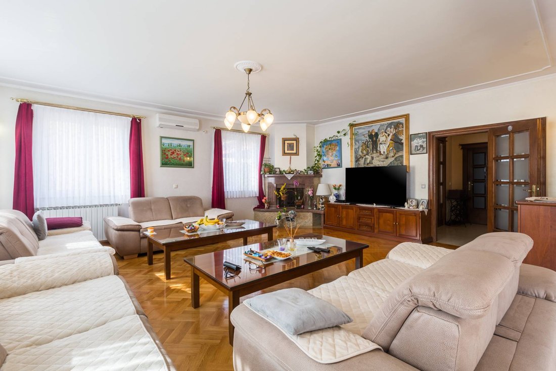 Villa in Rovinj, Istria County, Croatia 1 - 13811916