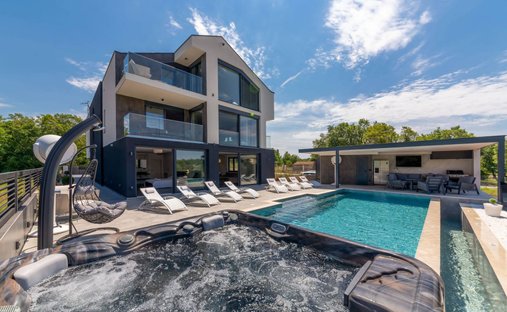 Villa in Opcina Funtana, Istria County, Croatia 1