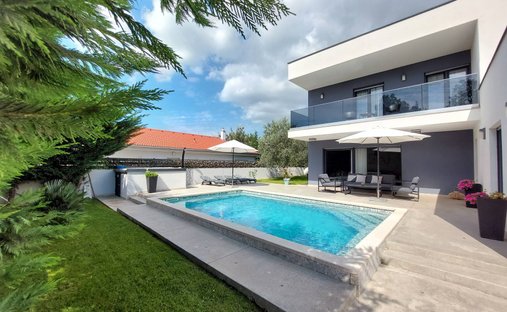 Villa in Sisan, Istria County, Croatia 1