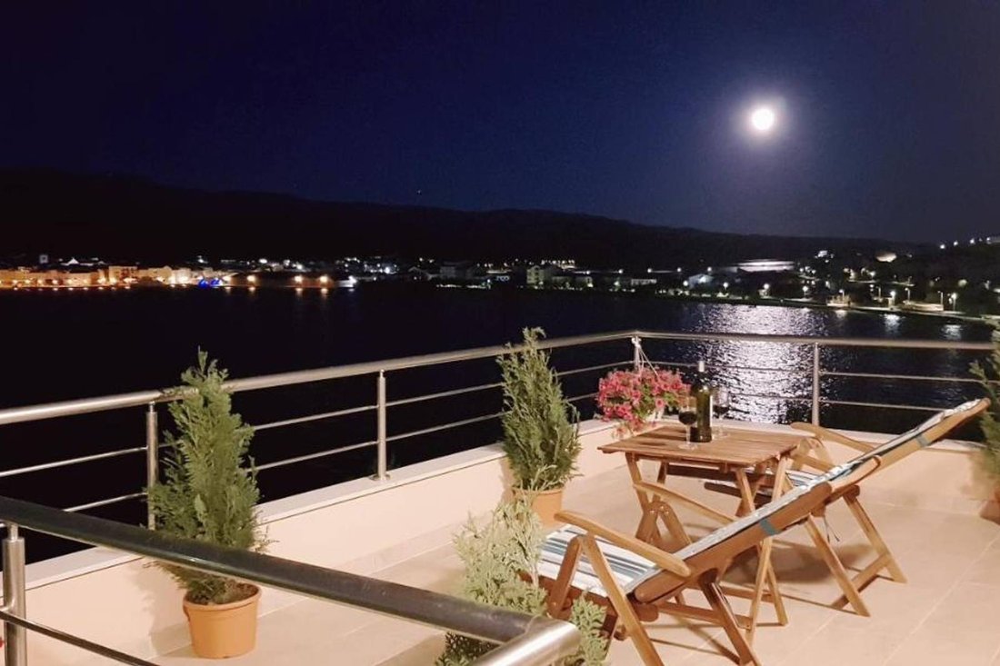 Villa in Pag, Croatia 4 - 13812203