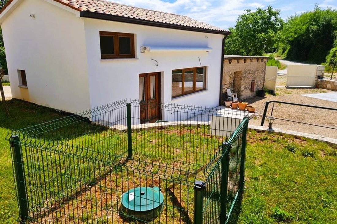 Villa in Santalezi, Istria County, Croatia 3 - 13811538