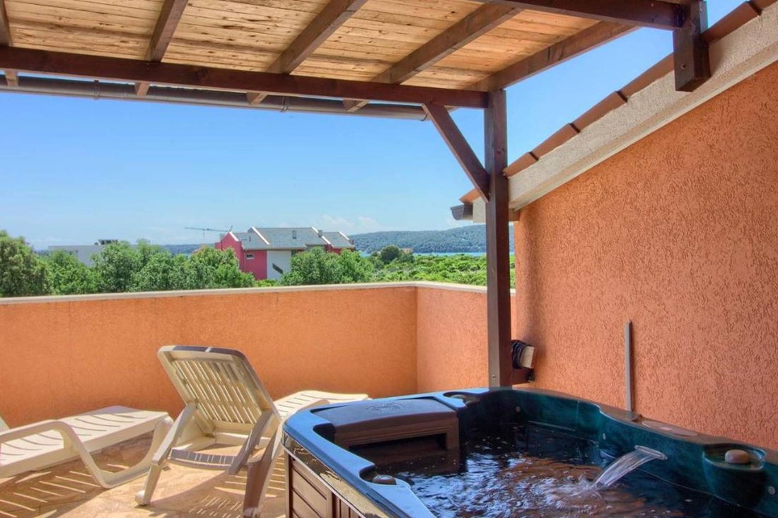 Villa in Medulin, Istria County, Croatia 2 - 13811196