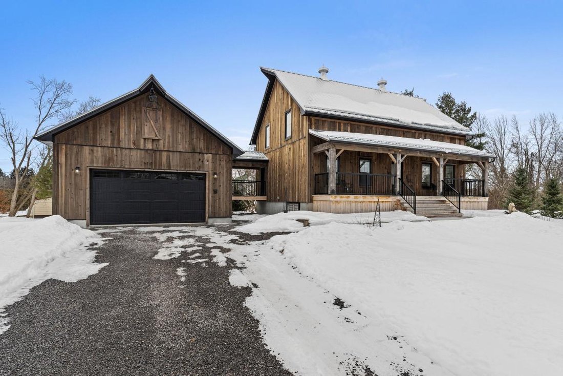 Architectural Elegance In Oxford Mills, Ontario, Canada For Sale (13812747)