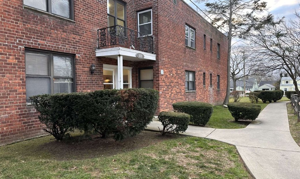 Rental Levittown In Levittown, New York, United States For Rent (13817861)