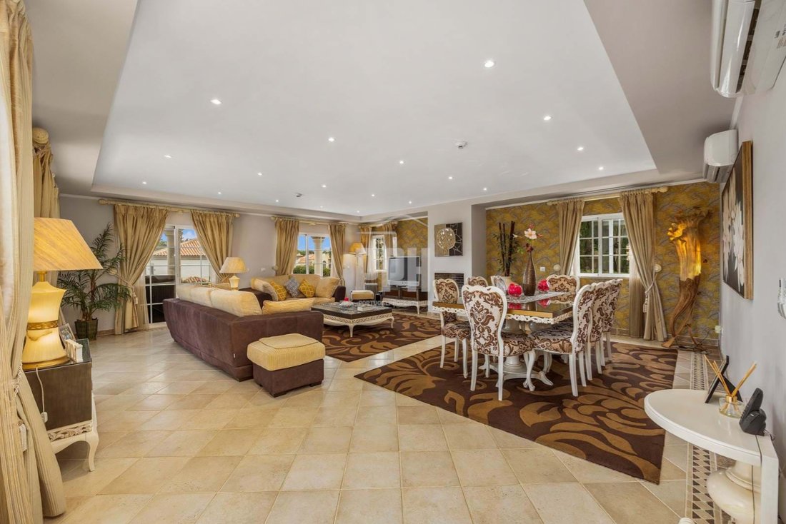 Villa in Vilamoura, Quarteira, Algarve 3 - 13812611