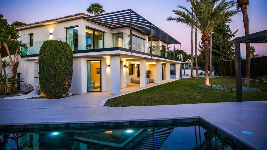 Villa in Marbella, Andalusia, Spain 1 - 12564918