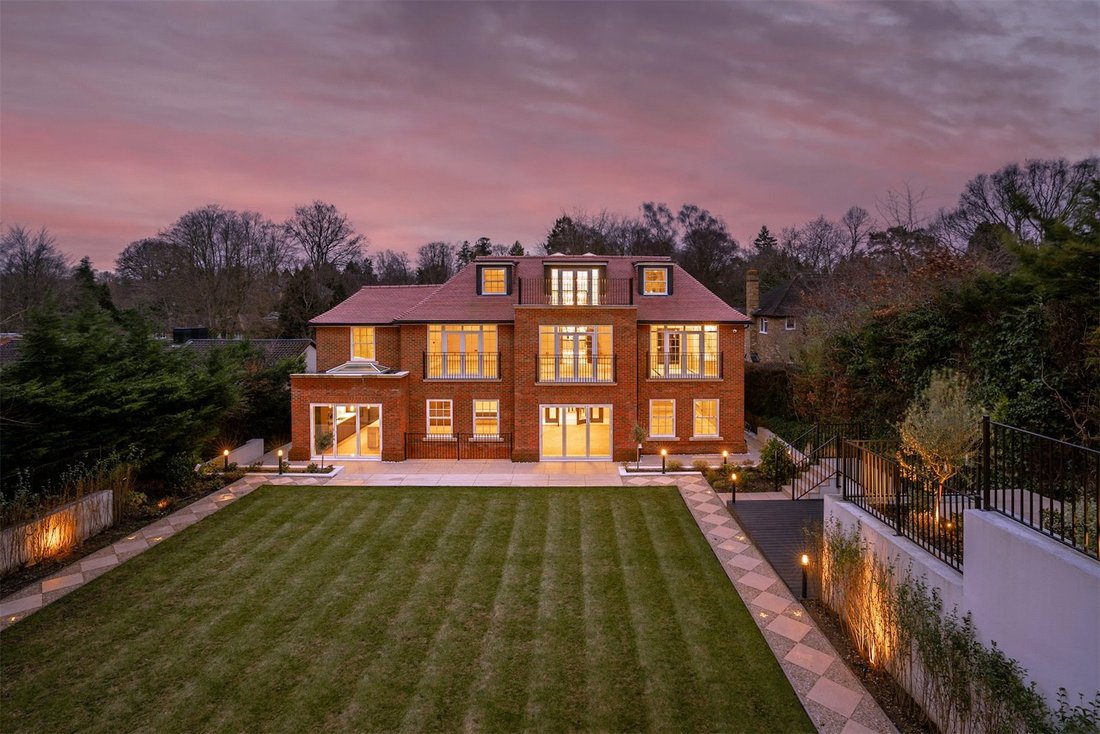 7 Bedroom Detached House For Sale In In Gerrards Cross, England, United Kingdom For Sale (13814106)