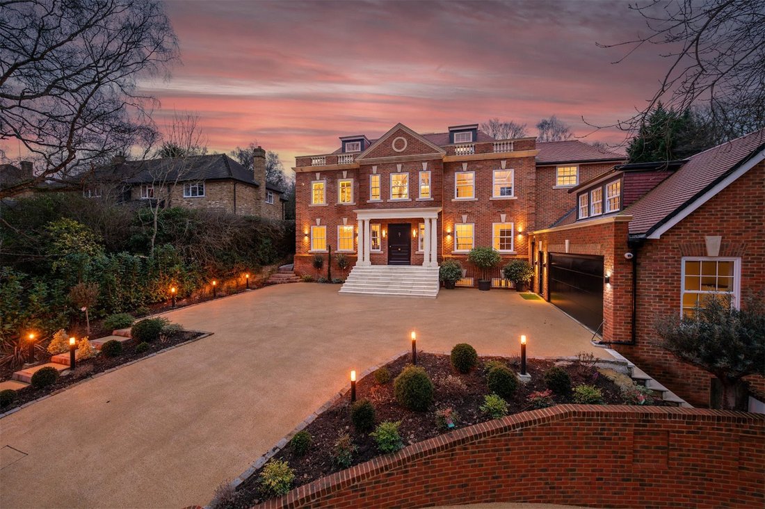 7 Bedroom Detached House For Sale In In Gerrards Cross, England, United Kingdom For Sale (13814106)