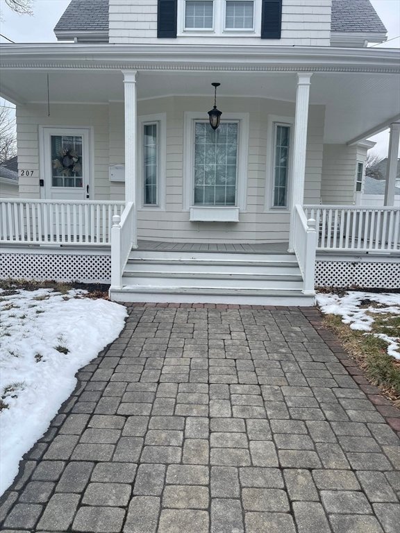 House in Winthrop, Massachusetts, United States 3 - 13815492