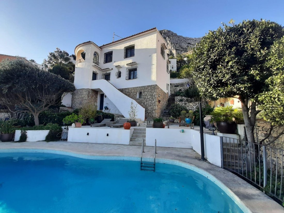 Villa in Calp / Calpe, Valencian Community, Spain 1 - 13819075