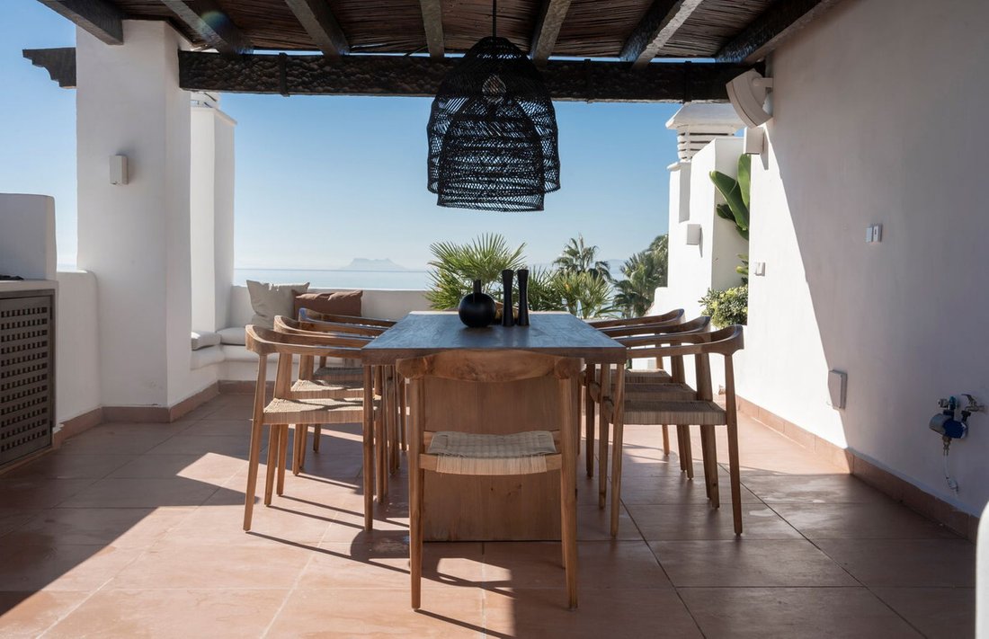 Curated visual reference: Gallery Detail: New Golden Mile Apartment Penthouse In El Paraíso Andalusia Spain