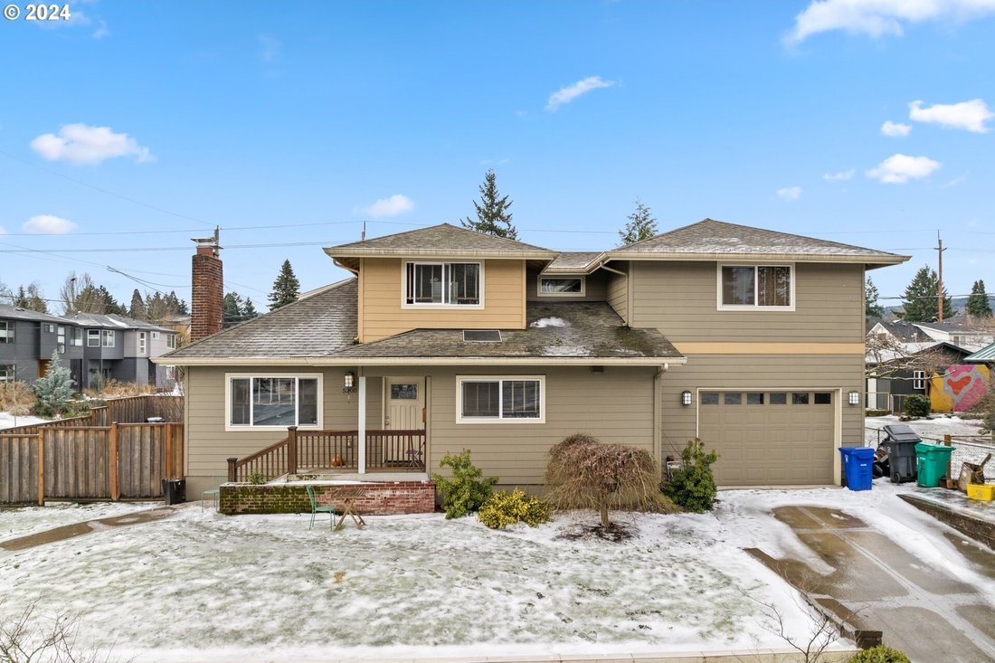 House in Portland, Oregon, United States 2 - 13820613