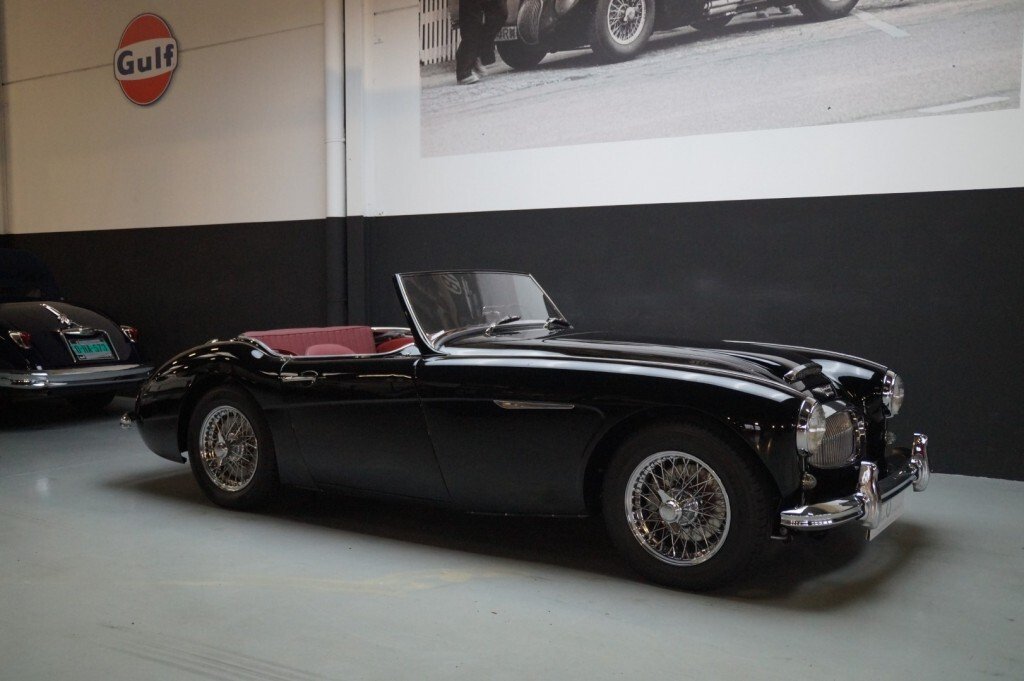 Cabriolet in Etten-Leur, Netherlands 1 - 13820818