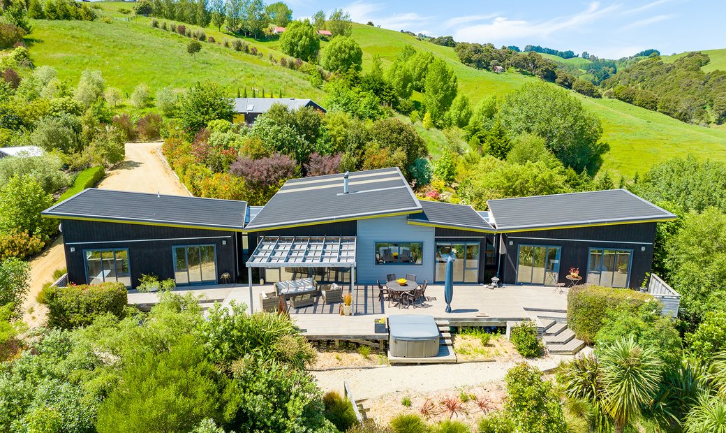 188 Gladstone Braes In Longbush, Wellington, New Zealand For Sale