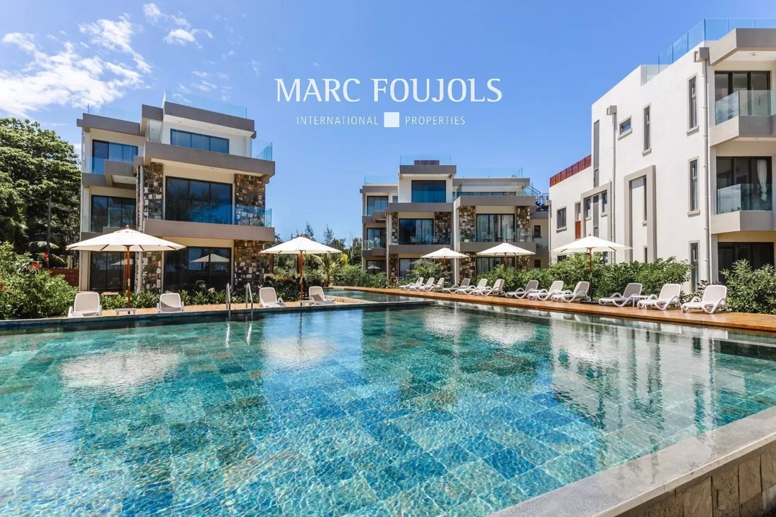 Oceanfront Penthouse In Poste Lafayette, Rivière Du Rempart District