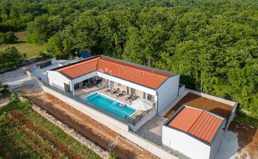 House in Jursici, Istria County, Croatia 1