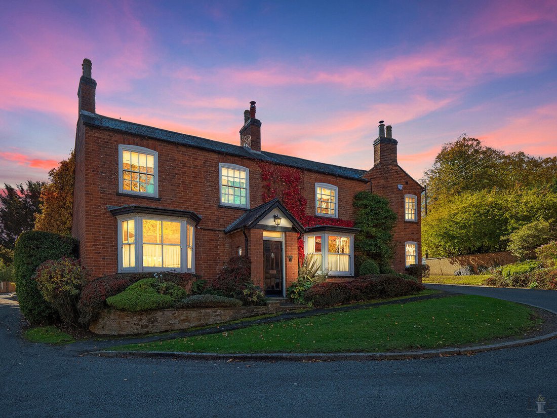 6 Bedroom Country House For Sale In In East Langton, England, United
