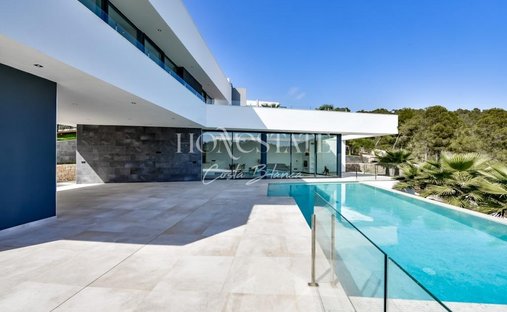 Villa in A Partida, Spain 1
