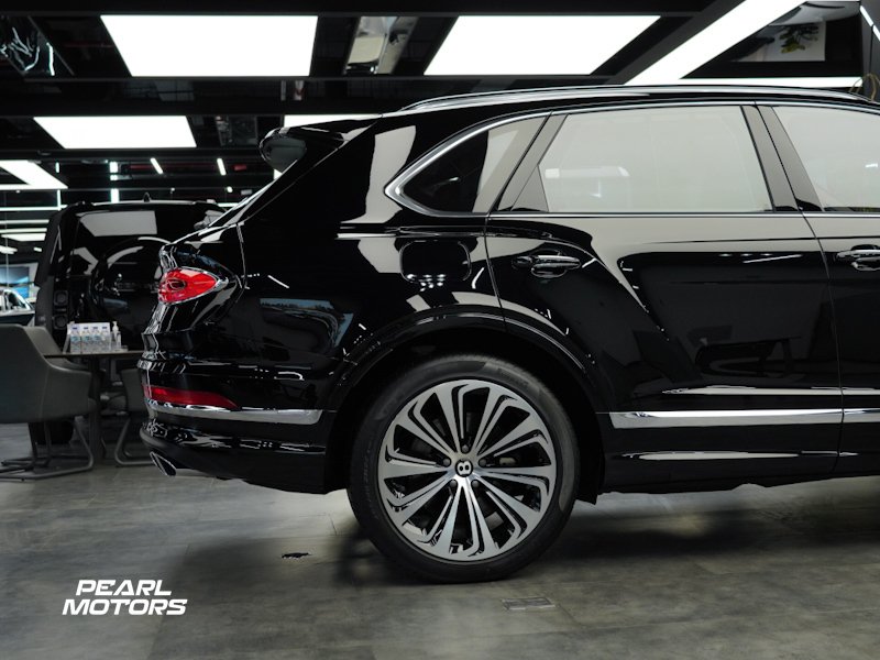 Suv in Dubai, Dubai, United Arab Emirates 3 - 13828861