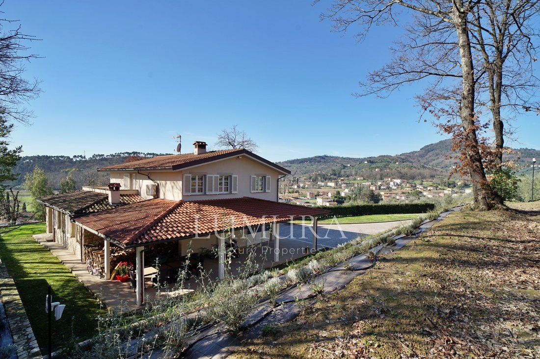 Villa in Area Monte San Quirico - Sant'Alessio, Lucca, Tuscany 3 - 13829123