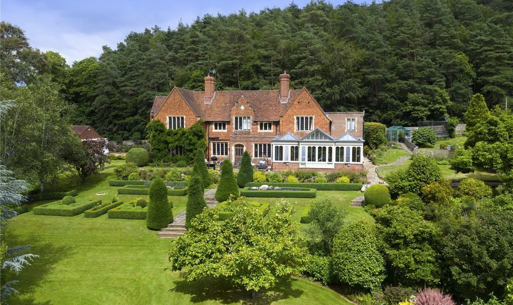 House, Hookwood Park, Oxted, Surrey In Limpsfield, England, United