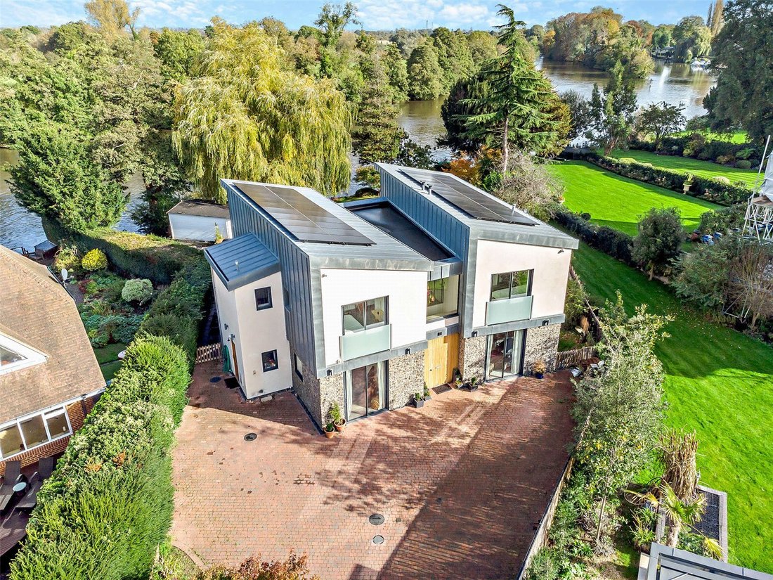 House in Bray, England 1 - 13828976