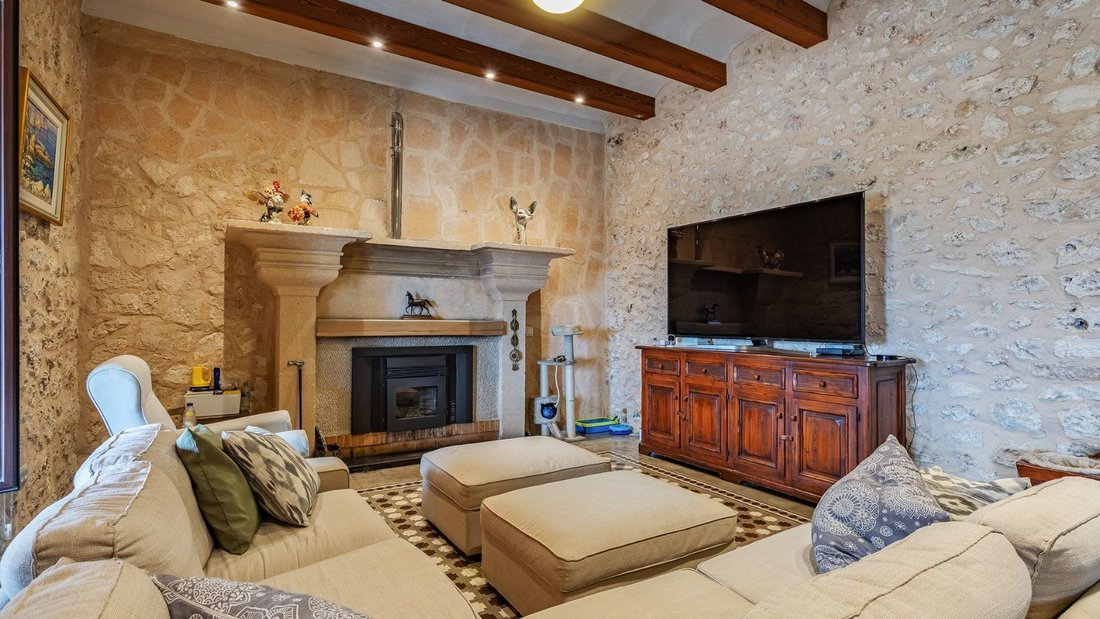Finca in Lloret de Vistalegre, Balearic Islands, Spain 1 - 13830491