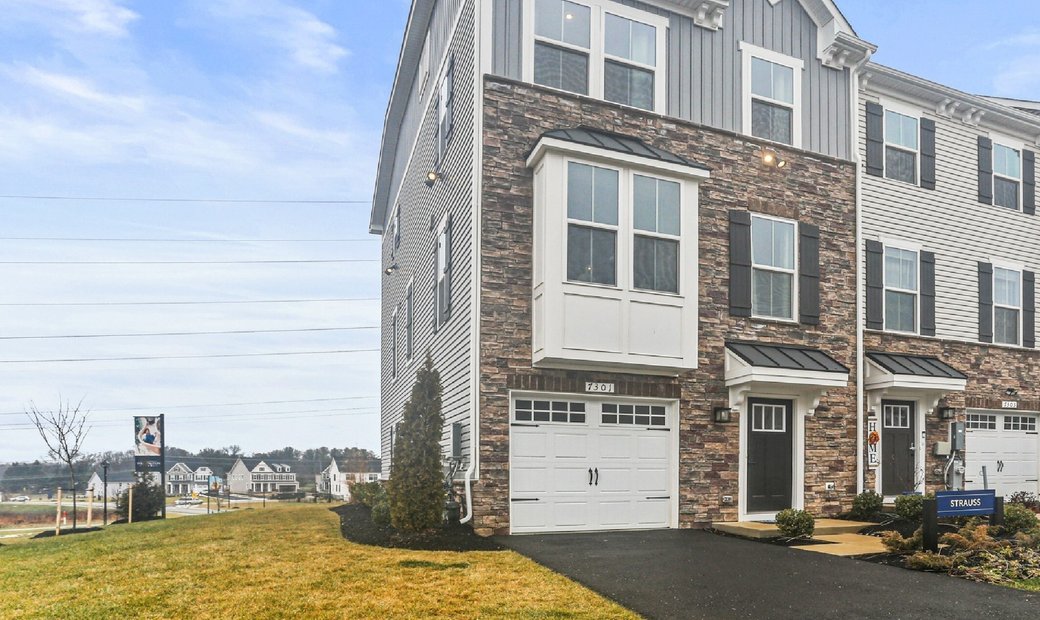 Contemporary Wellington Farm Townhome In Savage, Maryland, United