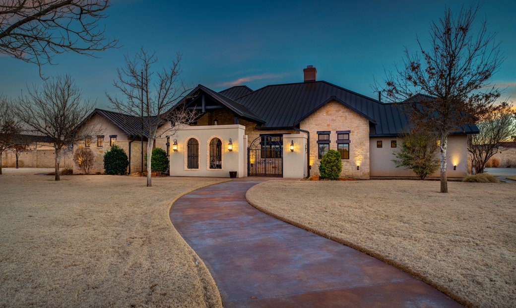 Exquisite Mediterranean Style Villa In In Shallowater, Texas, United