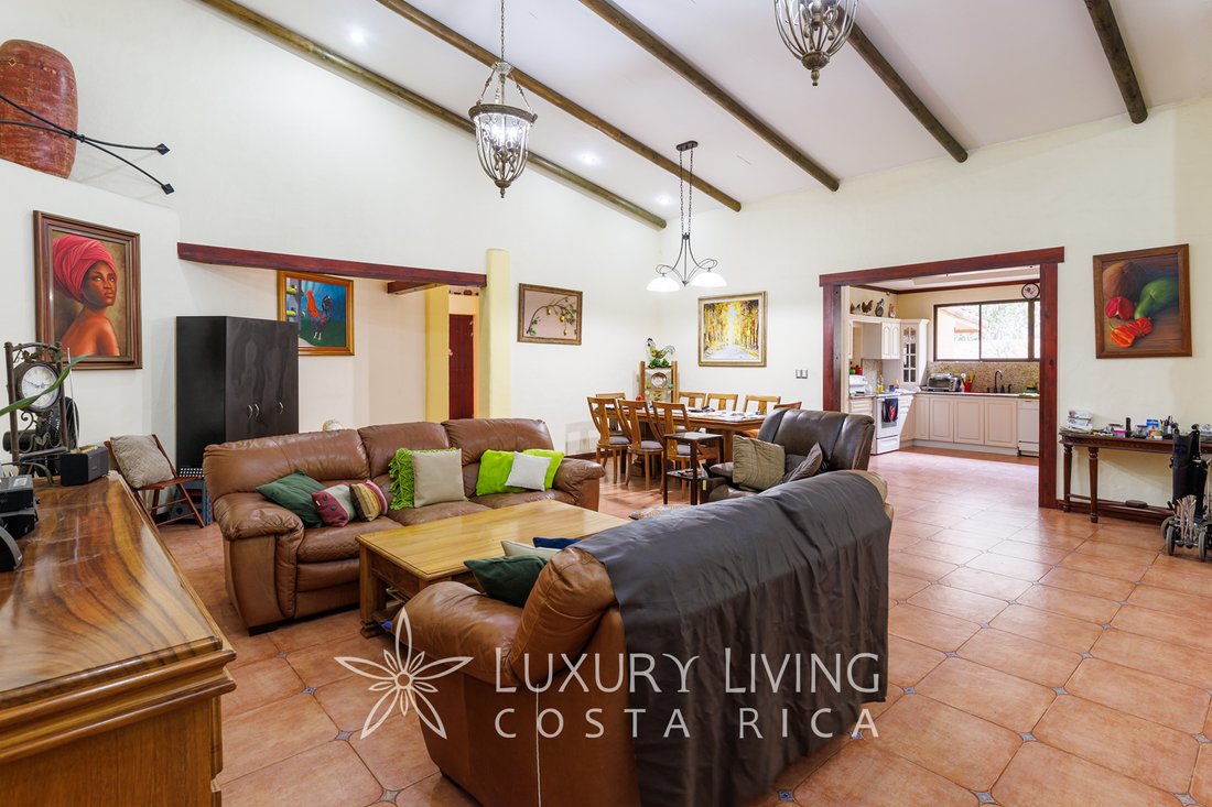 House in San Rafael, San José Province, Costa Rica 2 - 13830454