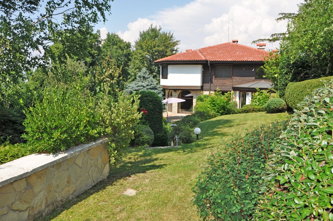 A Perfect House With A Well Maintained In Sofia, Sofia City Province ...