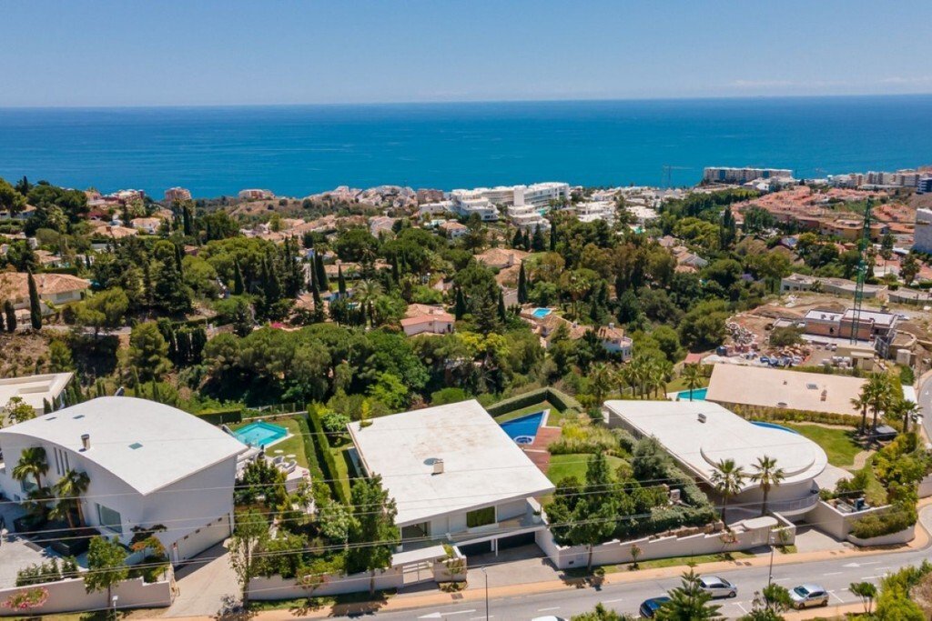 Villa in La Capellania, Benalmadena, Andalusia 2 - 13829701