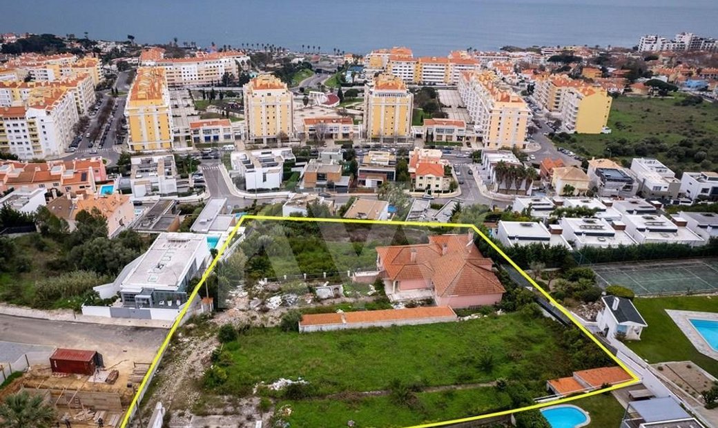 Terreno Com Vista Total De Mar Para Venda Com In Parede, Lisbon