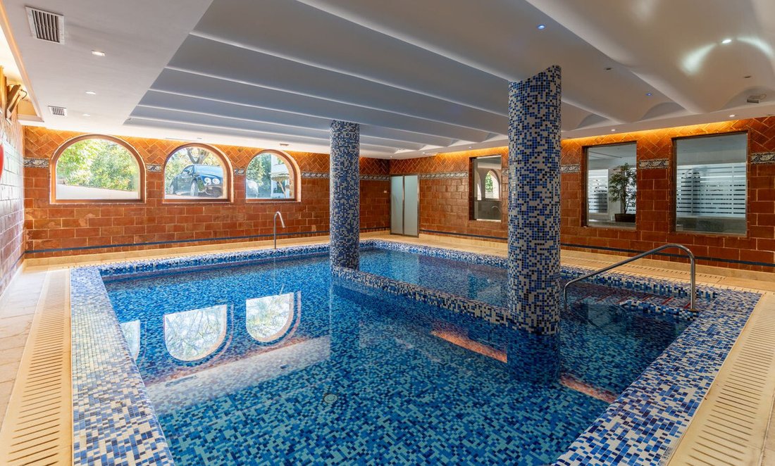 Apartment in Puerto Banus, Marbella, Spain 3 - 13830317