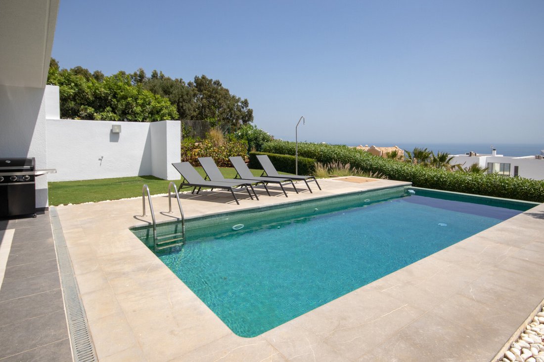 House in Puerto de la Duquesa, Andalusia, Spain 5 - 13829851
