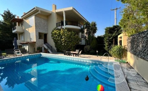 House in Vouliagmeni, Attica, Greece 1
