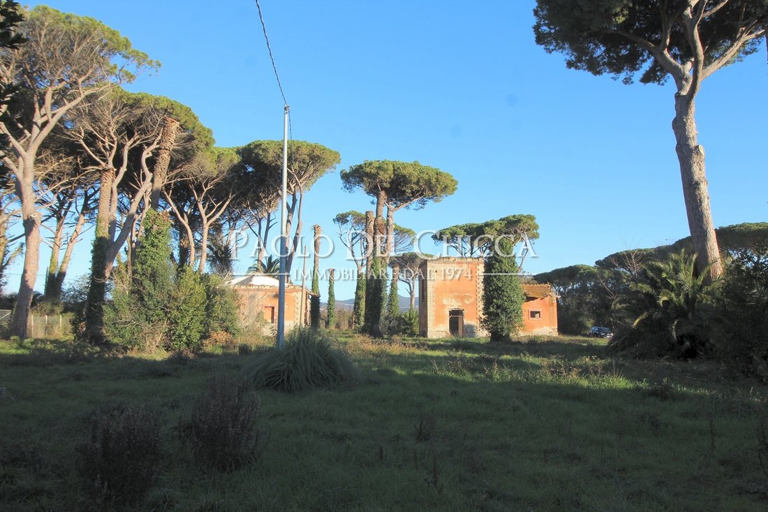 Estate in Marina di Castagneto Carducci, Tuscany, Italy 2 - 13838598