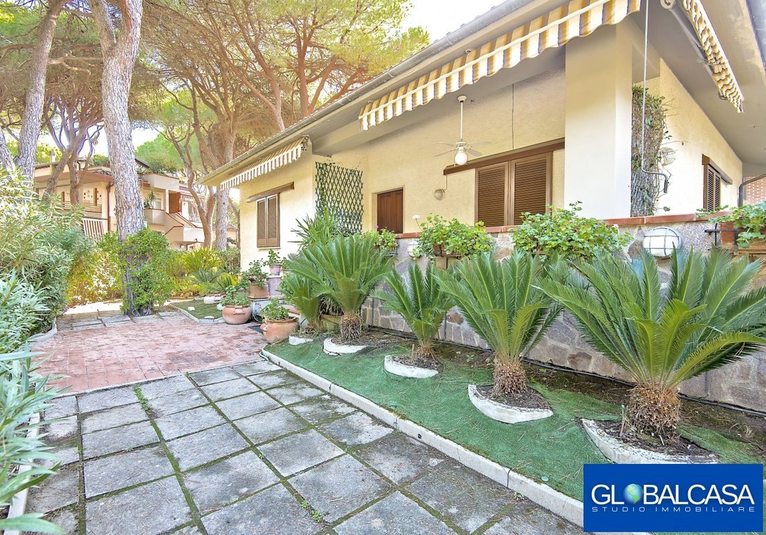 Villa in Rosmarina, Grosseto, Italy 1 - 13836953