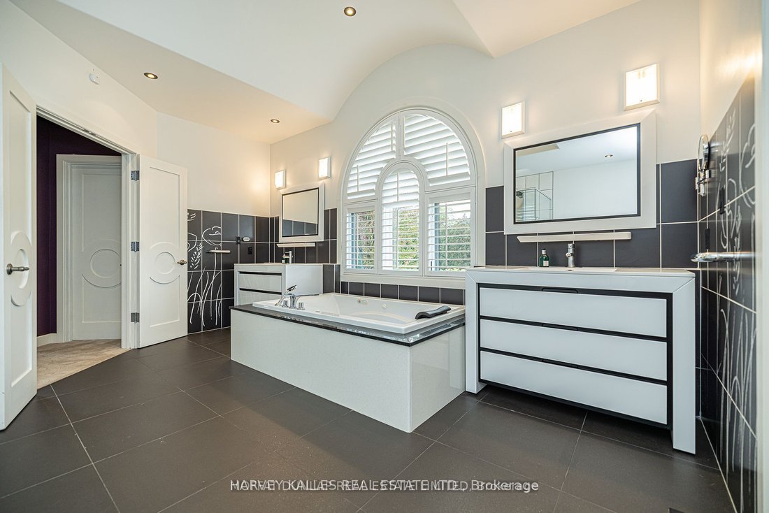 Stone Built Mansion In A Prestigious Luxury In Puslinch, Ontario, Canada For Sale (13835998)