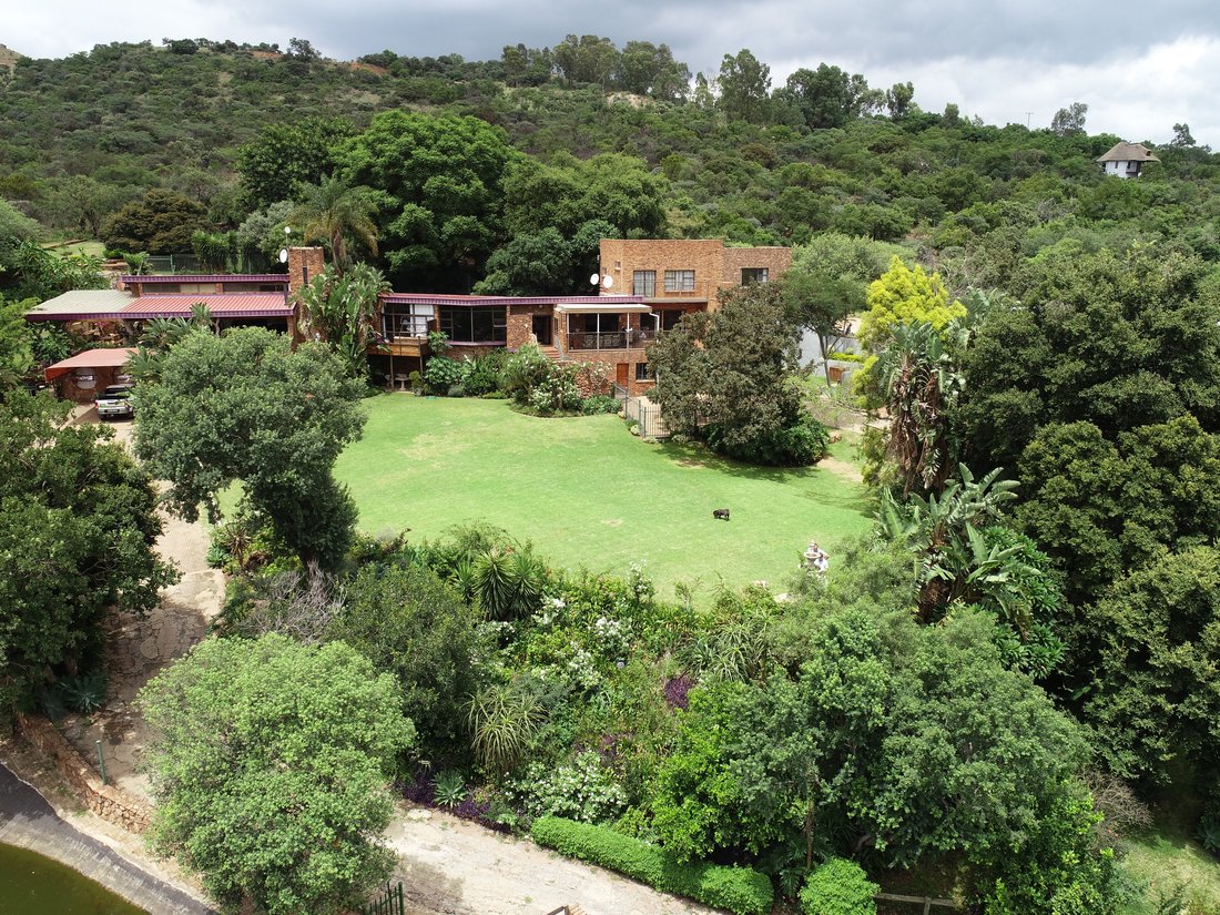 Farm Ranch in Hartbeespoort, North West, South Africa 4 - 13835688