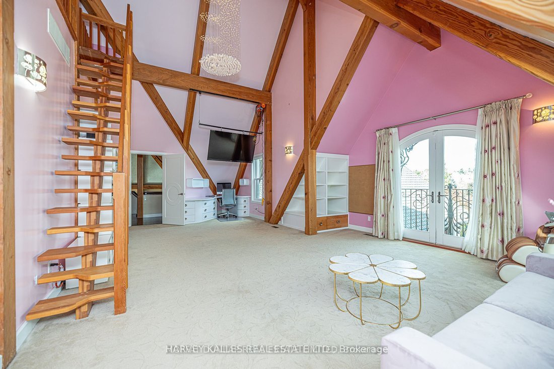 Stone Built Mansion In A Prestigious Luxury In Puslinch, Ontario, Canada For Sale (13835998)