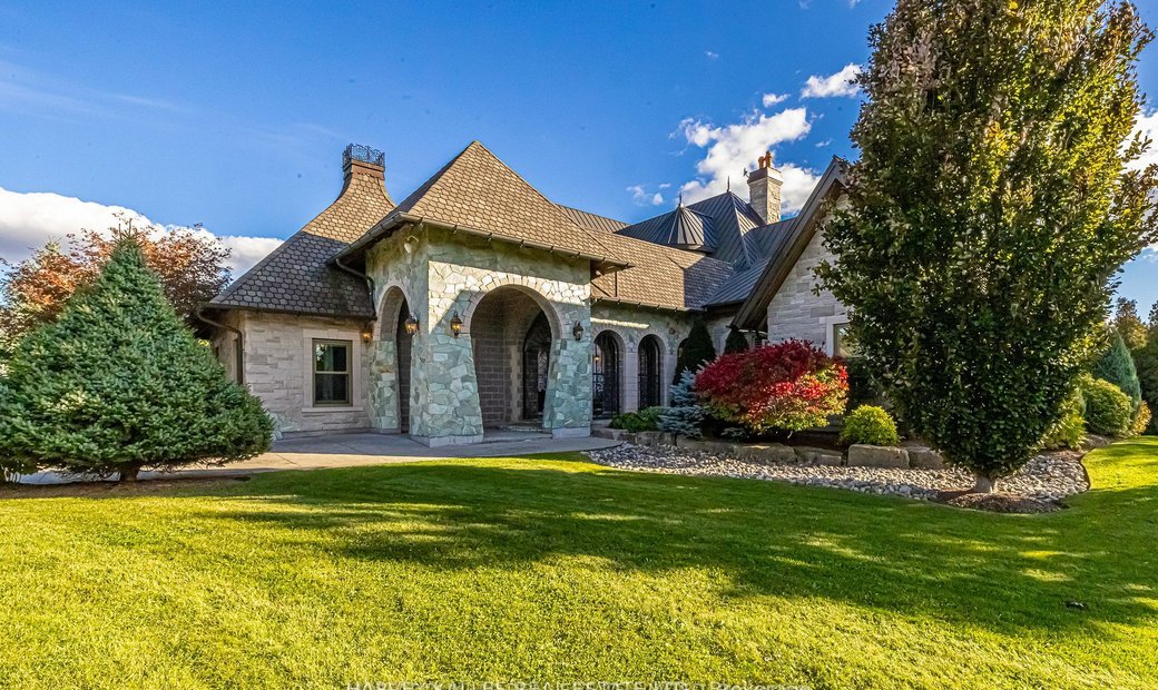 Stone Built Mansion In A Prestigious Luxury In Puslinch, Ontario