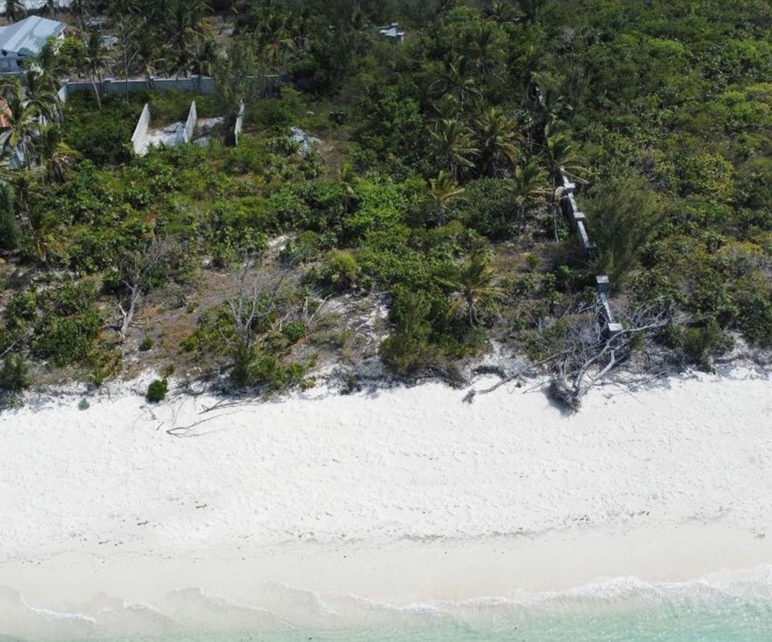 Land in Turks and Caicos Islands 5 - 13840213